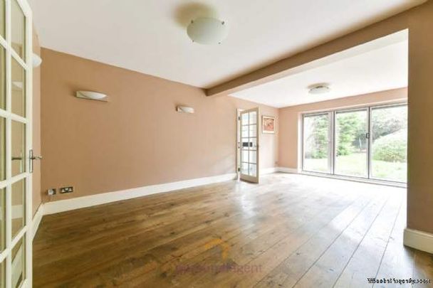 3 bedroom property to rent in Epsom - Photo 1