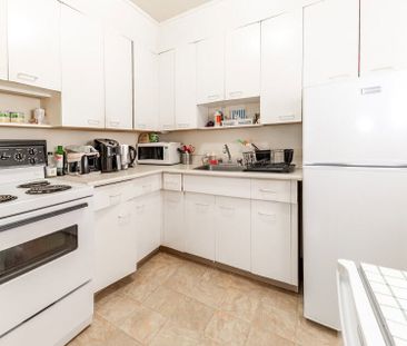 Unit 208 - Photo 2