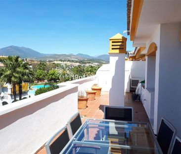 Apartment in Nueva Andalucía, Costa del Sol - Photo 3