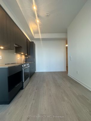 For Lease - 3900 Confederatin Parkway Unit# 5810, Mississauga, Ontario - Photo 1