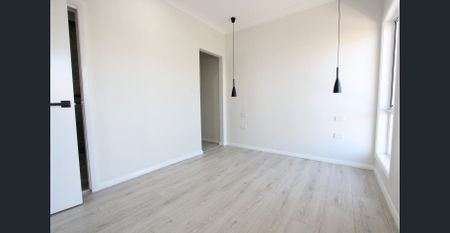 AS NEW ONE BEDROOM GRANNY FLAT - Photo 4