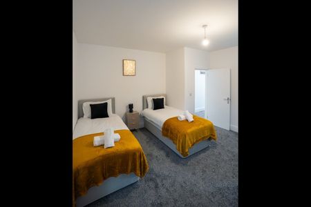 2 Bed Flat, Nottingham, NG7 - Photo 4