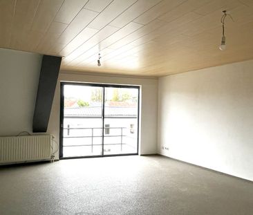 Gezellig appartement met carport, lift en 2 terassen - Photo 2