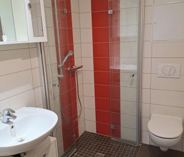 Seniorengerechte 2 Raum- Wohnung mit Aufzug in Bitterfelder Innenstadt - Photo 4