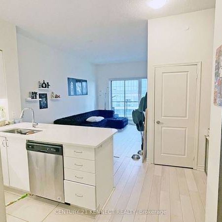 Lakeshore Blvd/Park Lawn Rd Beautiful 1Bdrm +Den Open Concept Floor - Photo 1