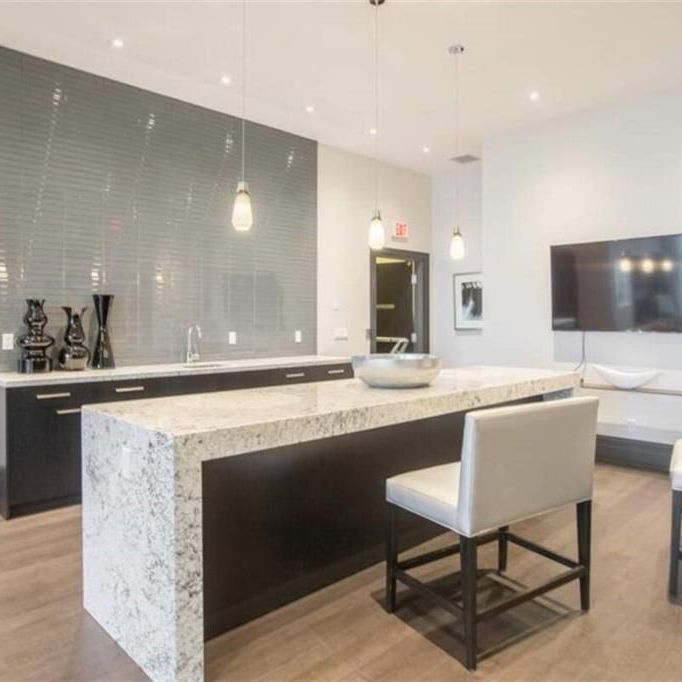 For Lease - 65 Speers Road Unit# 515, Oakville, Ontario - Photo 1