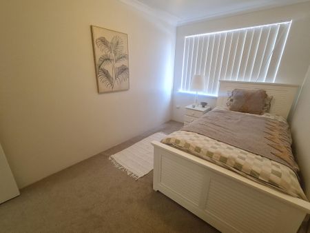 Fully Furnish Townhouse in Joondalup - Photo 4