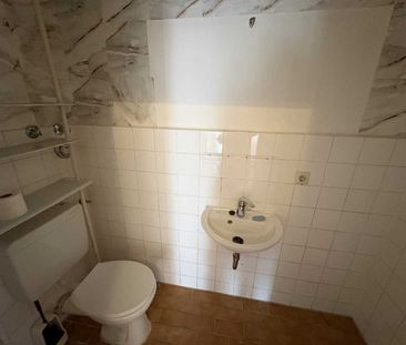 Großzügige Wohnung in Spandau sucht eine Familie mit WBS100! - Photo 3