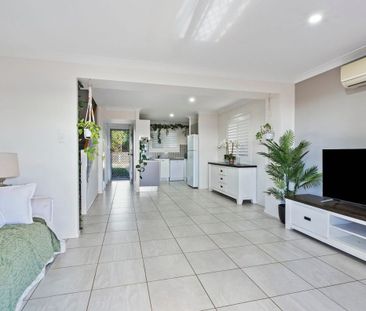3 BEDROOMS! NEAR NORTH LAKES! - Photo 6