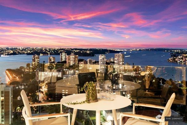 Luxurious 3-Bedroom Apartment with Spectacular Harbour Views! - Photo 1