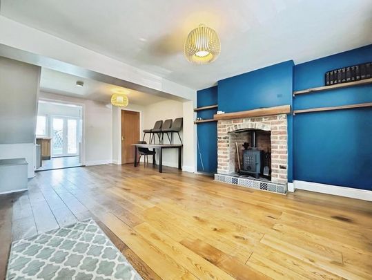 2 bedroom terraced house to rent - Photo 1