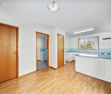 Charming Family Home in Prime Brighton Location - Photo 3