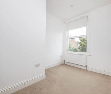 2 bedroom maisonette to rent - Photo 2