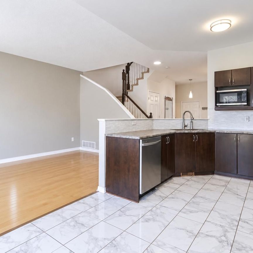 For Lease - 125 Dahlia Street, Clarence-Rockland, Ontario - Photo 1