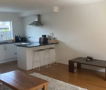 Apartment on May - Photo 2