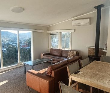 5 Bedroom House, Stunning View! - Photo 2