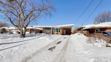 For Lease - 56 Niantic Crescent Unit# Main, Toronto, Ontario - Photo 5