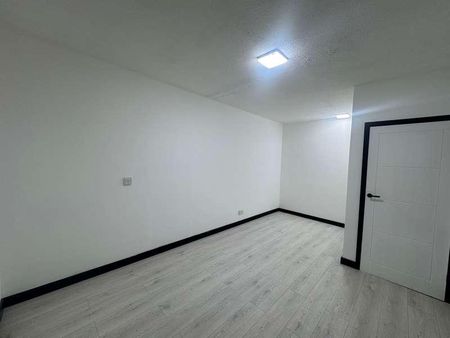 High Street, Harrold, MK43 - Photo 5