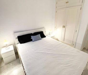 Casa adosada de alquiler en Bell Air, 9, Bel - Air - Photo 4