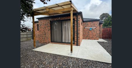 MODERN 2 BEDROOM UNIT - Photo 4