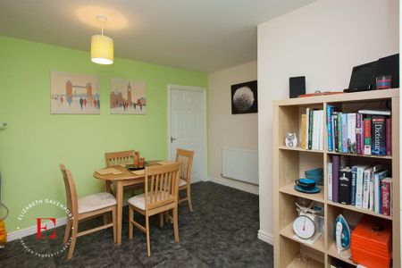 2 bedroom end of terrace house to rent - Photo 2