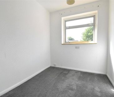 3 bedroom end of terrace house to rent - Photo 5
