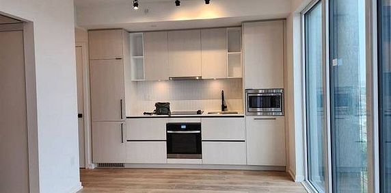 BRAND NEW LUXURIOUS 1 BED CONDO JUNCTION TRIANGLE - Photo 2