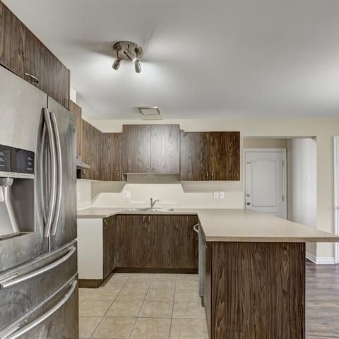 1051 Rue Guy-Burelle, H7W 0G3, H7W 0G3, Laval - Photo 1