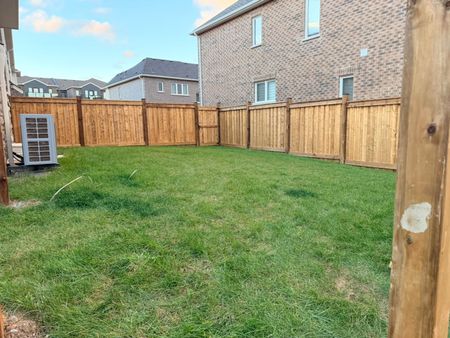 For Lease - 1263 Havelock Gardens Unit# Upper, Milton, Ontario - Photo 4