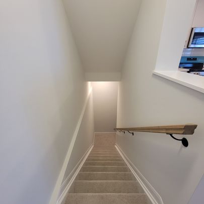 For Lease - 809 Arcadian Private, Kanata, Ontario - Photo 1