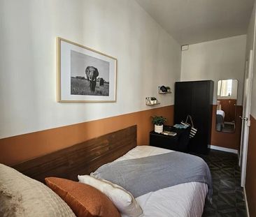 Carrer de Balmes, Barcelona, Catalonia 08007 - Photo 1