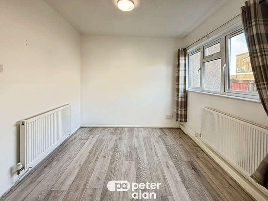 West View, Taffs Well, Cardiff, CF15 - Photo 1