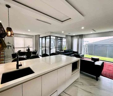 Rouse Hill - Photo 1