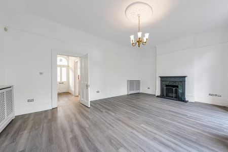 5 bedroom flat to rent - Photo 2