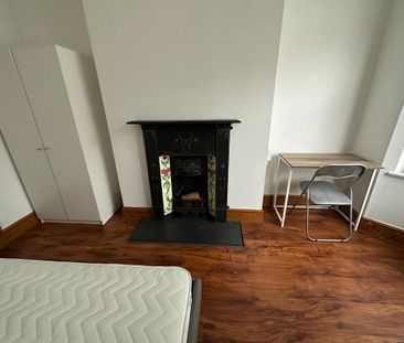 4 Bed Student Accommodation - Photo 5