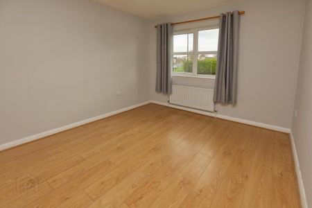 92 Main Street, Carrowdore, BT22 2HW - Photo 3