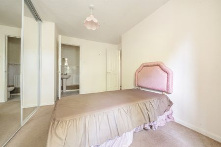 Waverley Road, Enfield - Photo 4