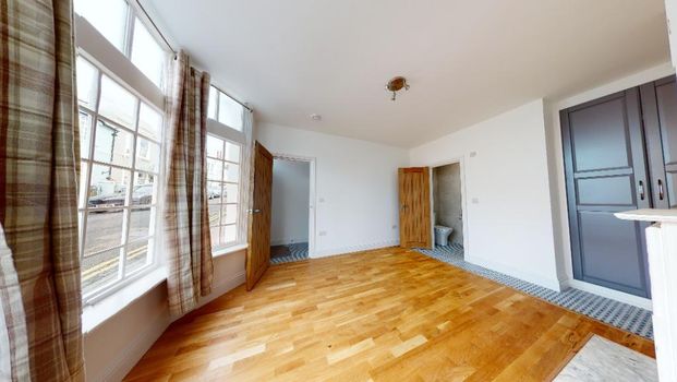 4 bedroom townhouse to rent - Photo 1