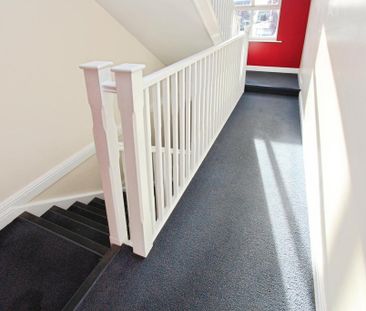 2 bedroom flat to rent - Photo 6