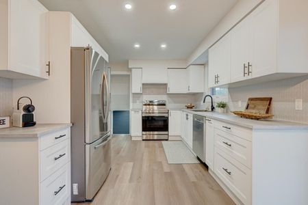 For Lease - 13 Dunwich Drive, St. Thomas, Ontario - Photo 4