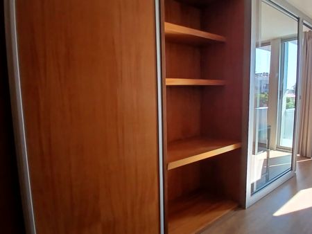 Furnished and equipped T0 flat next to Wisteria! - Photo 3