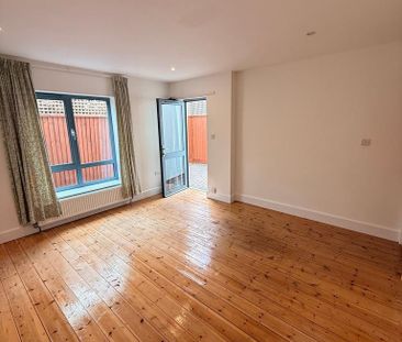 2 bedroom house to rent - Photo 1