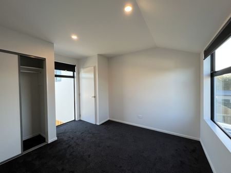 2/142 Milton Street, Somerfield - Photo 2