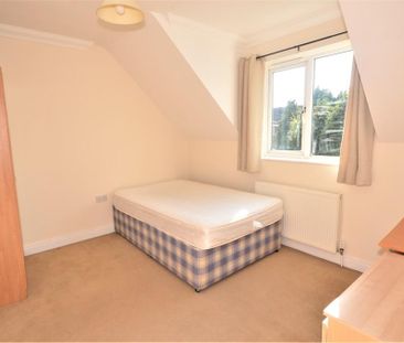 4 bedroom detached house to rent - Photo 3