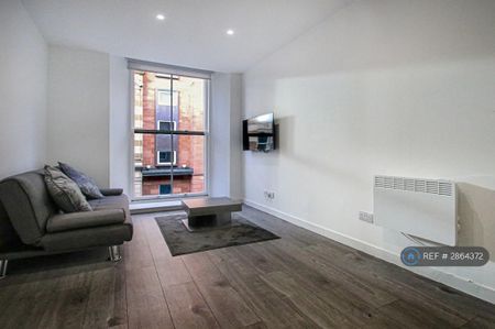 1 bedroom flat to rent - Photo 2