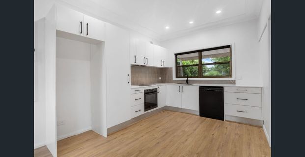 Renovated 2 Bedroom Home - Photo 1