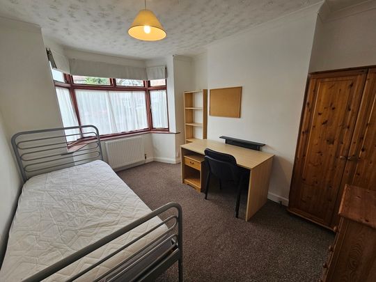 3 Bed Student Accommodation - Photo 1