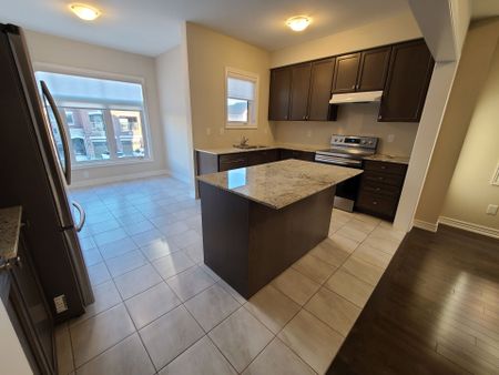 For Lease - 3937 Tufgar Crescent, Burlington, Ontario - Photo 4