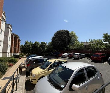 1 bedroom property to rent - Photo 6