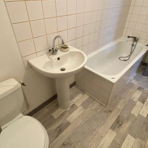 Location Appartement 2 pièces 27m² ST MARS LA JAILLE 44540 - Photo 3